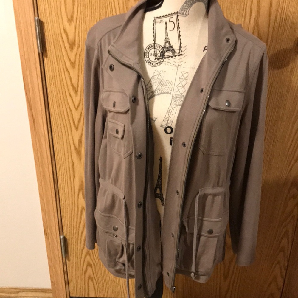 Tommy Bahama military style